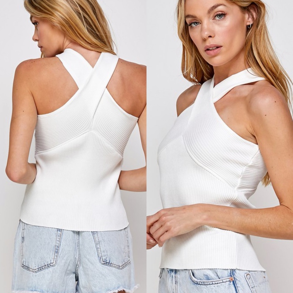Sweater Knit Crisscrossed Halter Neck‎ Top